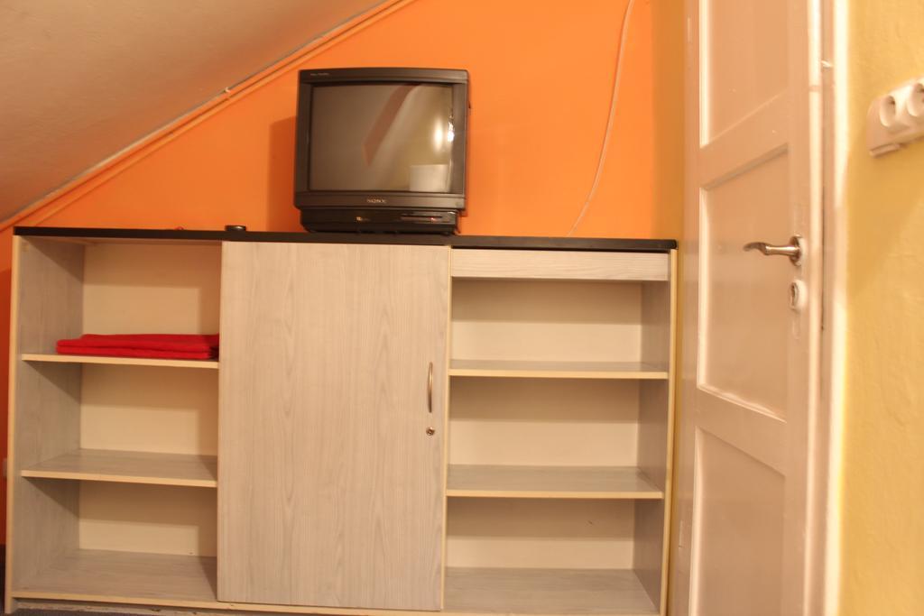 Pokoje Na Chmielnej 2 Hostel Warschau Kamer foto