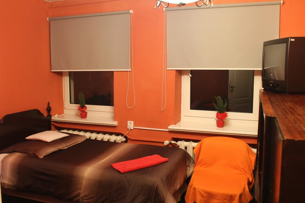Pokoje Na Chmielnej 2 Hostel Warschau Kamer foto