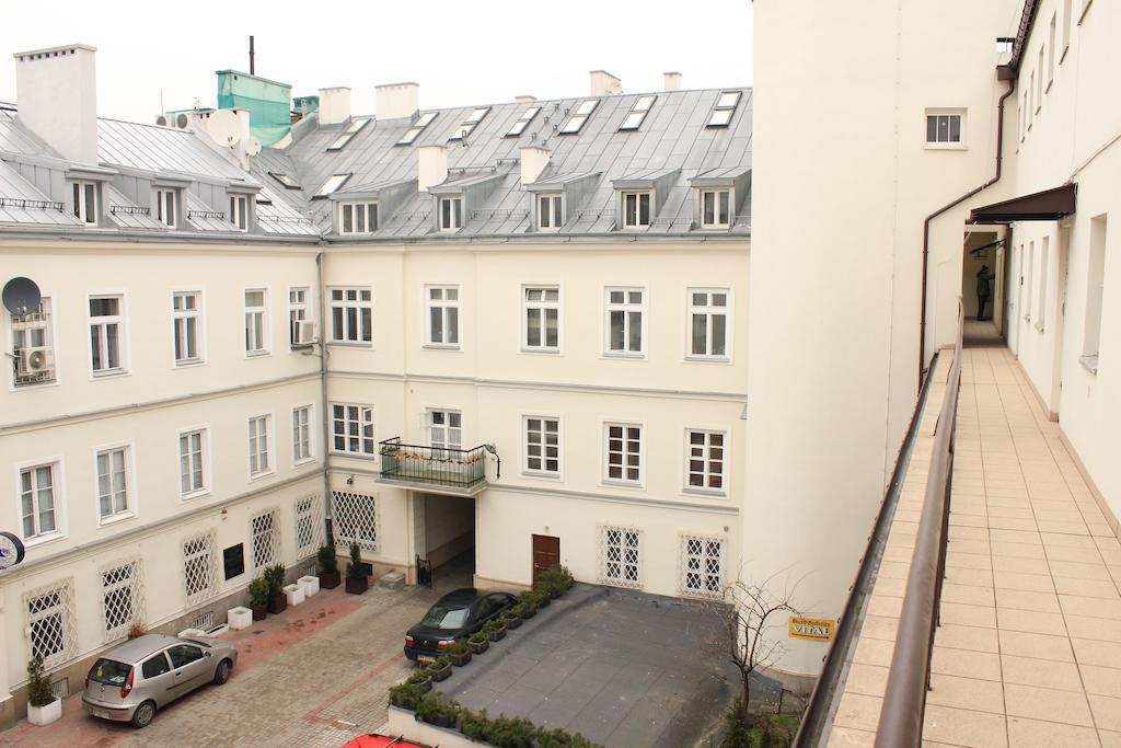 Pokoje Na Chmielnej 2 Hostel Warschau Buitenkant foto